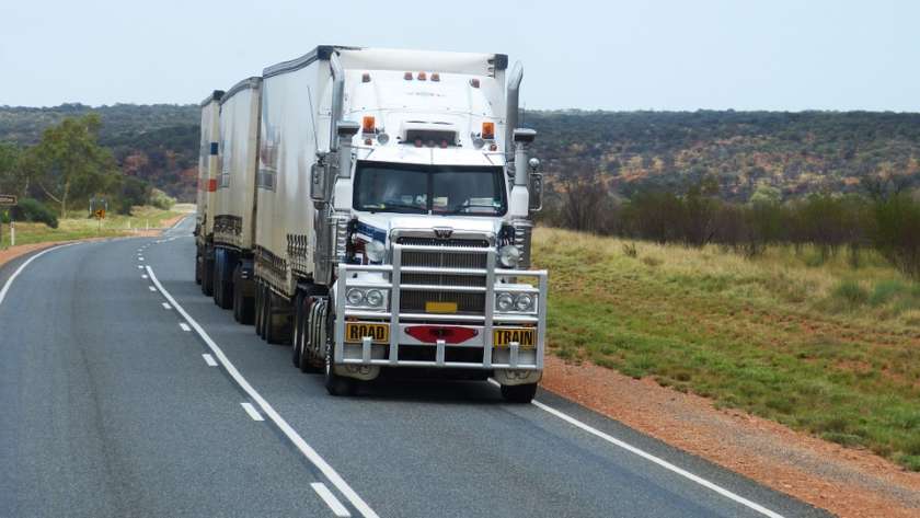 The 4 Great Benefits of Being a Truck Driver in Australia